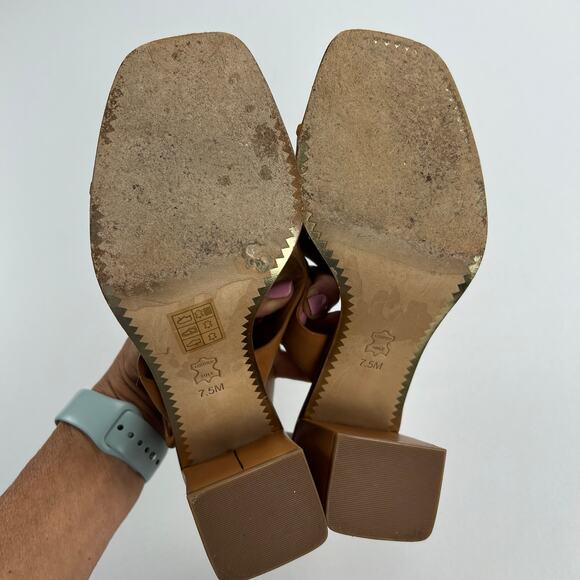 Tory Burch Delaney Embellished Sandal Camel Brown Tortoise Crystal Size 7.5M - Picture 6 of 11